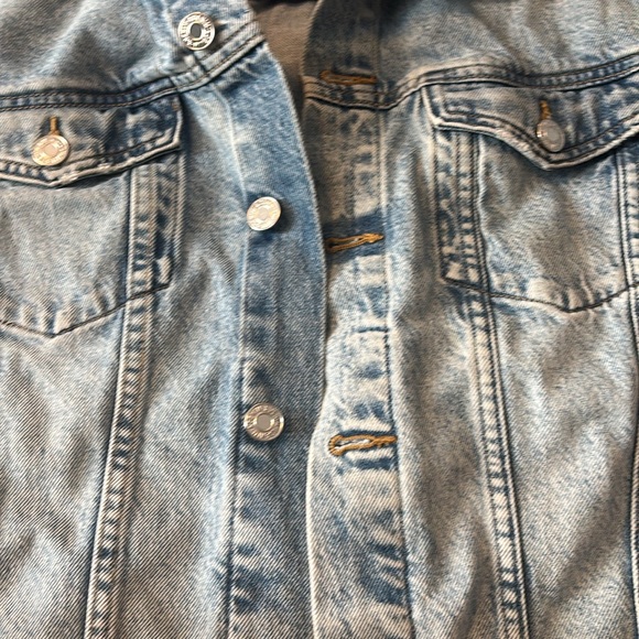 H&M &Denim 90's Style Button Denim Jacket - Picture 11 of 11